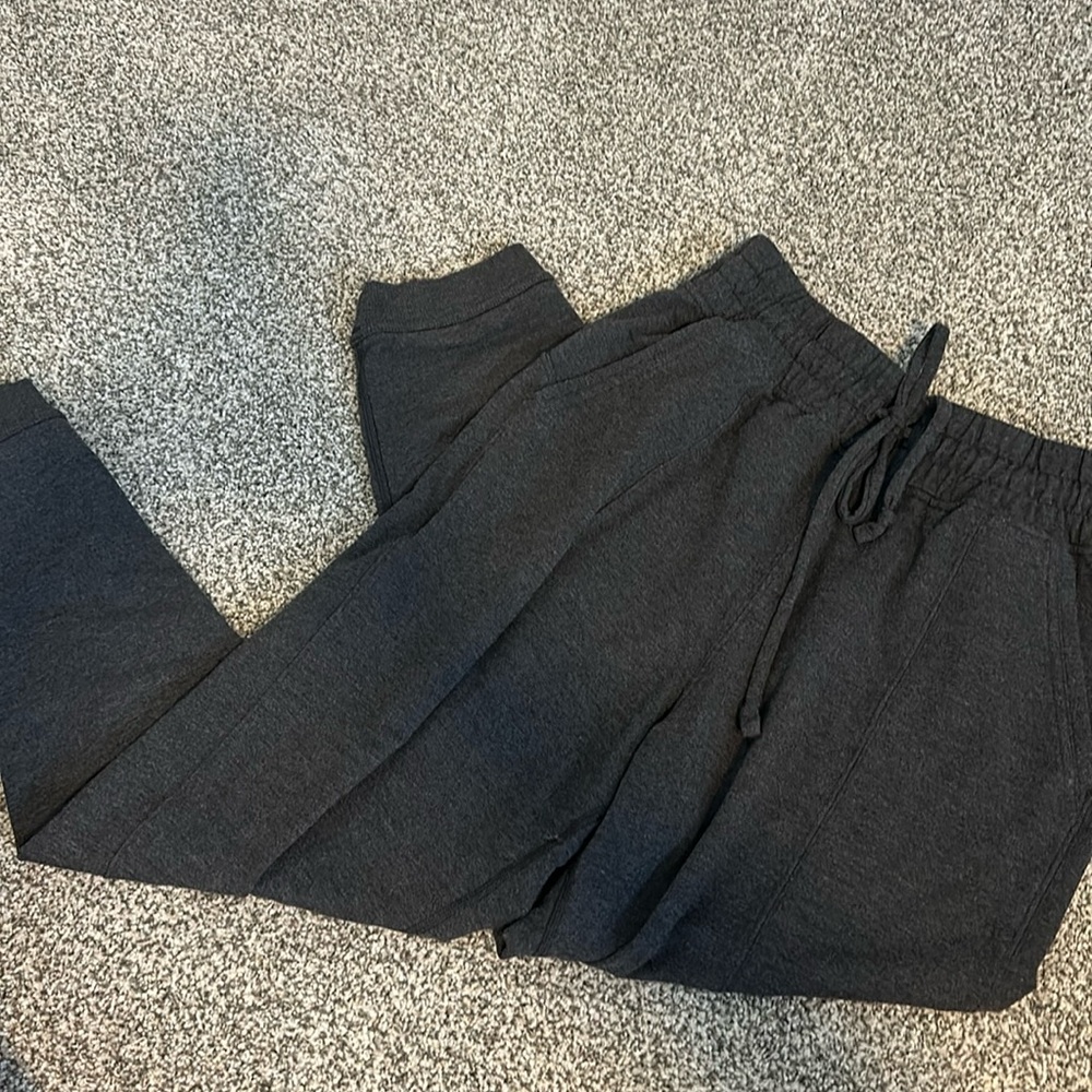 Lulu joggers